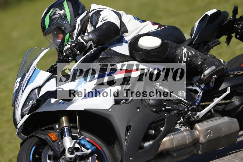 /Archiv-2024/29 12.06.2024 MOTO.CH Track Day ADR/Gruppe gelb/68